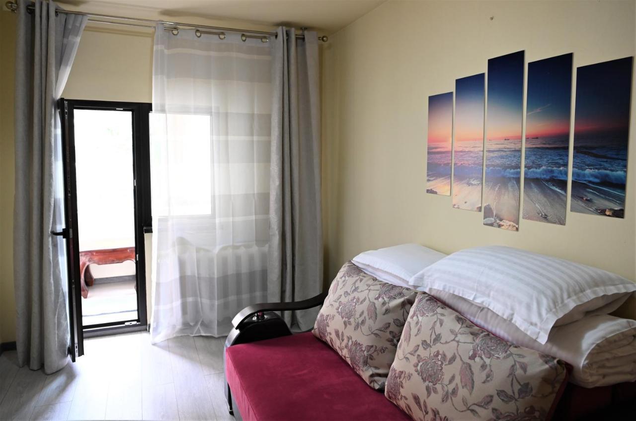 Marin Hotel Apartment Брашов Екстериор снимка