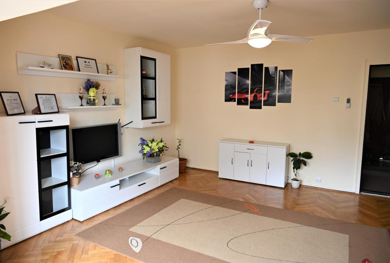 Marin Hotel Apartment Брашов Екстериор снимка