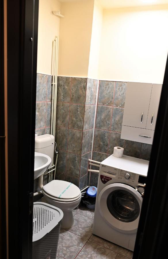 Marin Hotel Apartment Брашов Екстериор снимка