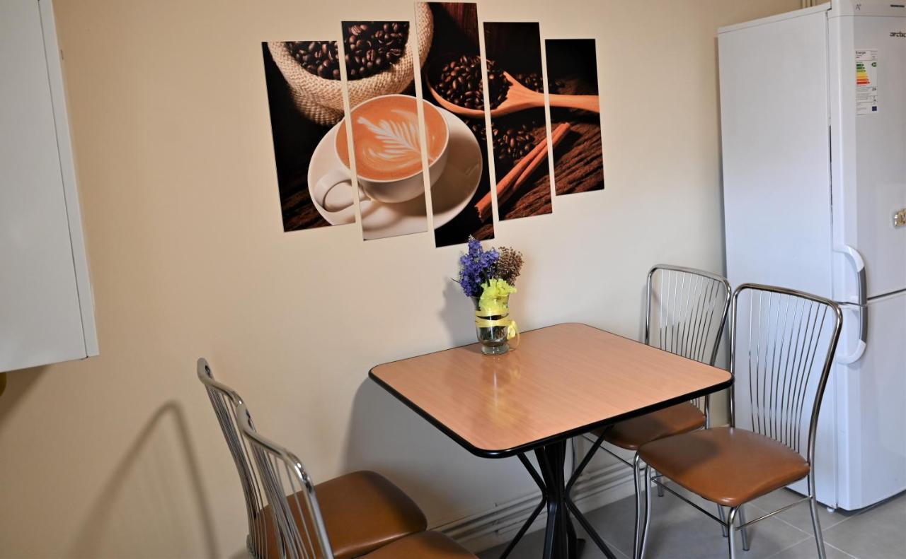 Marin Hotel Apartment Брашов Екстериор снимка